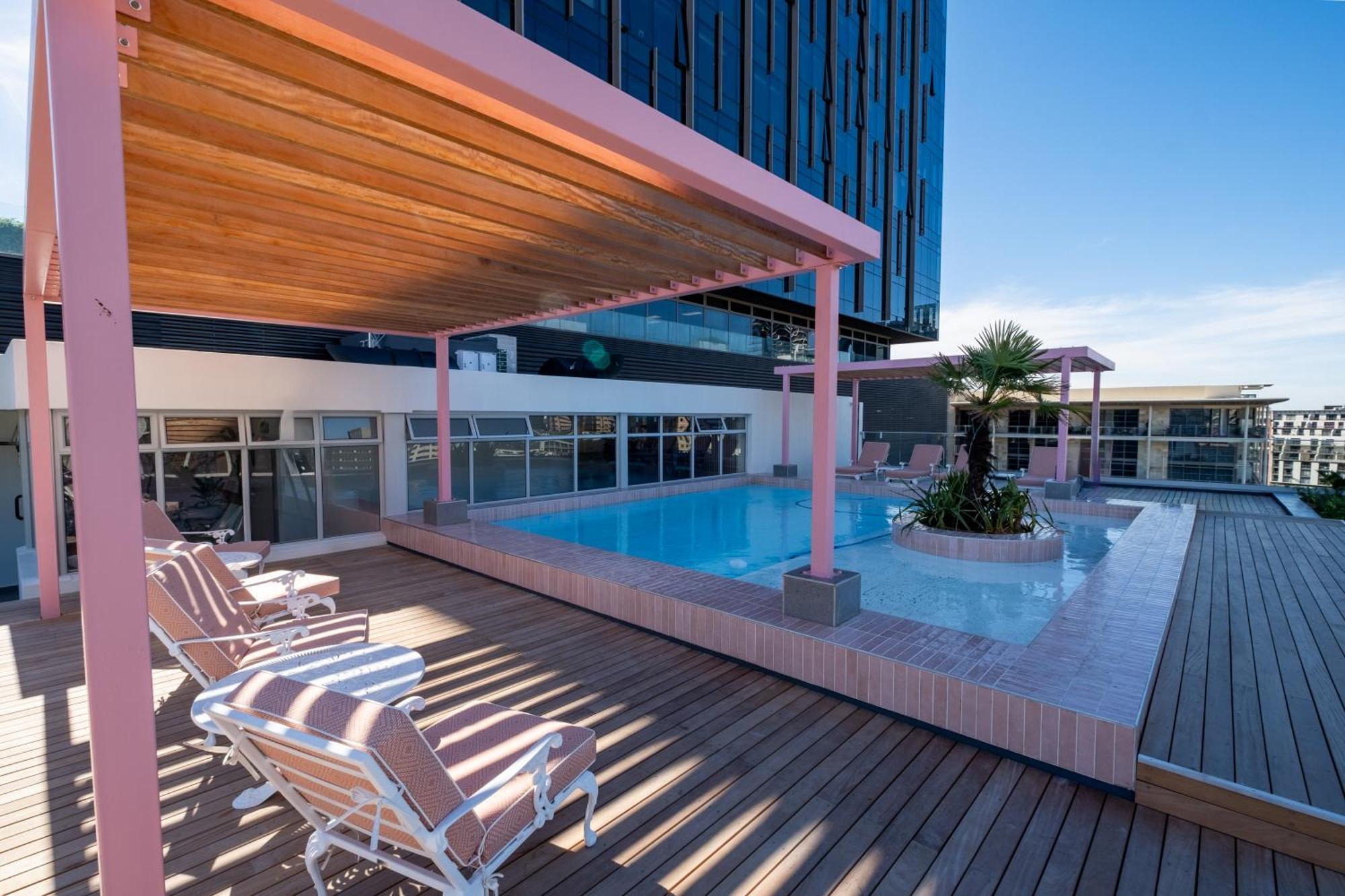 The Rose 604: Central Studio With Rooftop Pool Κέιπ Τάουν Εξωτερικό φωτογραφία